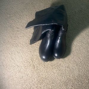 Calf black boots